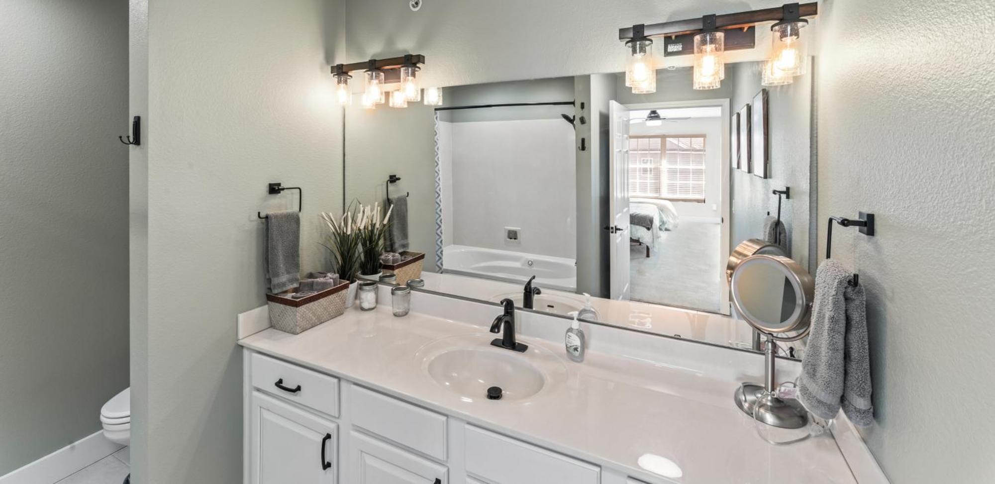 Golf On Site - Walk-In Shower - Jetted Tub - Free Attraction Tickets Included ブランソン エクステリア 写真